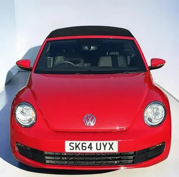 Used VW Beetle 105 HP (77 kW) 2014 Red Hatchback