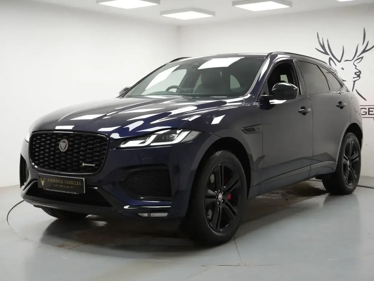 Used Jaguar F-Pace R-Dynamic 404 HP (297 kW) 2022 Blue SUV