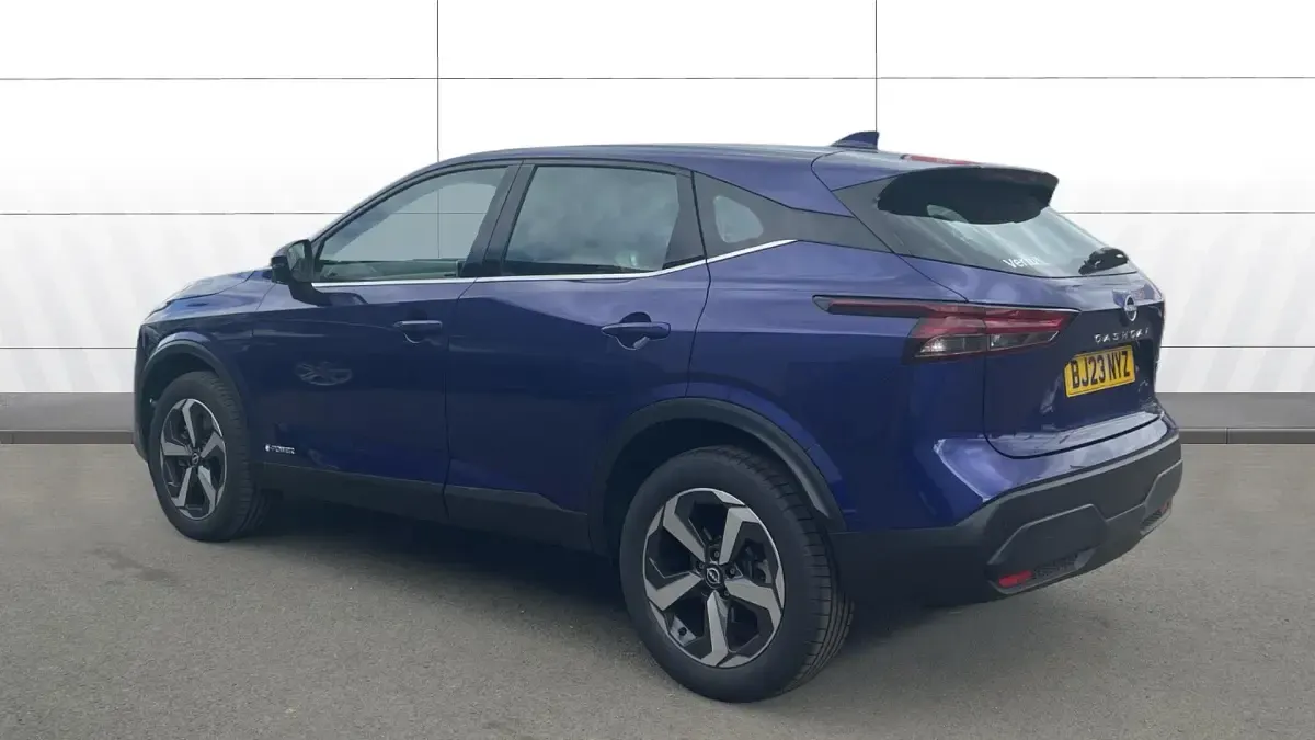 Used Nissan Qashqai Acenta Premium 190 HP (139 kW) 2023 Blue SUV