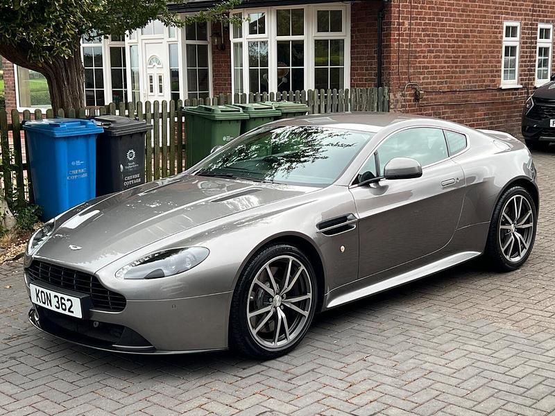 Used Aston Martin V8 Vantage 2015 Silver Coupe