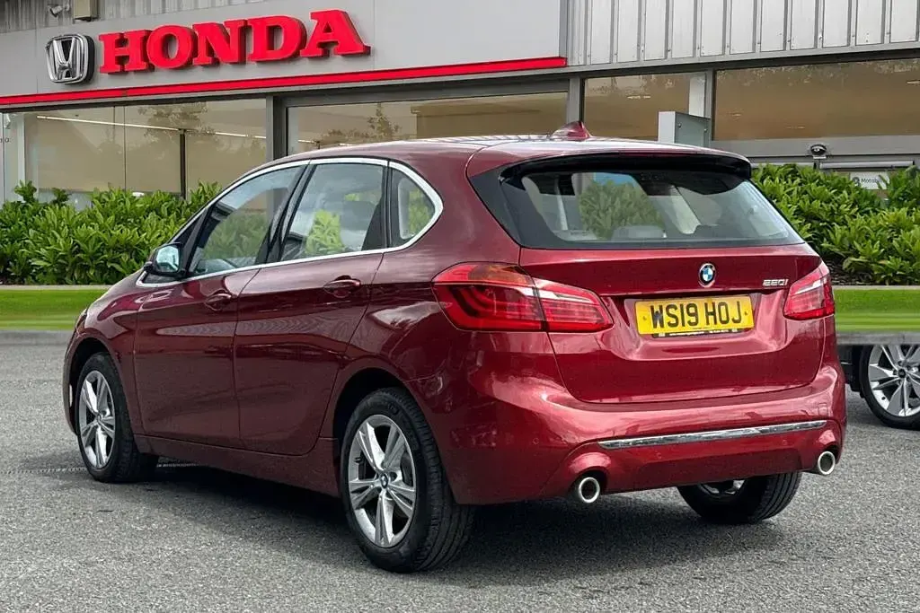 Used BMW 220 Luxury Line 2019 Red MPV