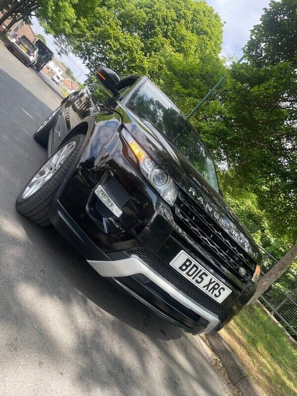 Black Used 2015 Land Rover Range Rover evoque Dynamic Estate | £7,999 - Image 1/4