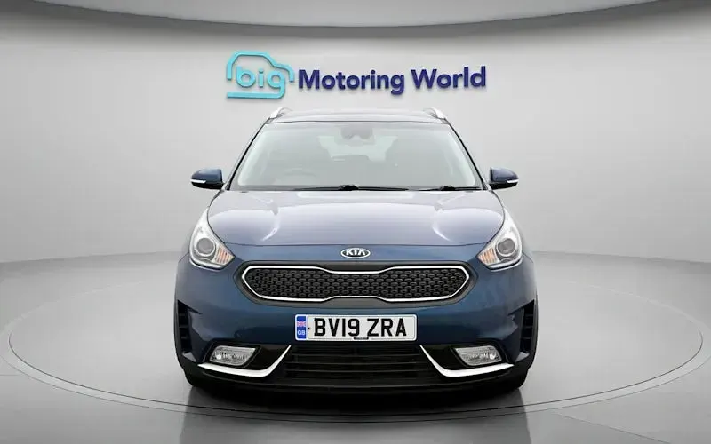 Używany Kia Niro 141 KM (103 kW) 2019 Niebieski SUV