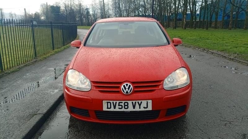 Used VW Golf VI Match 103 HP (75 kW) 2008 Red Hatchback