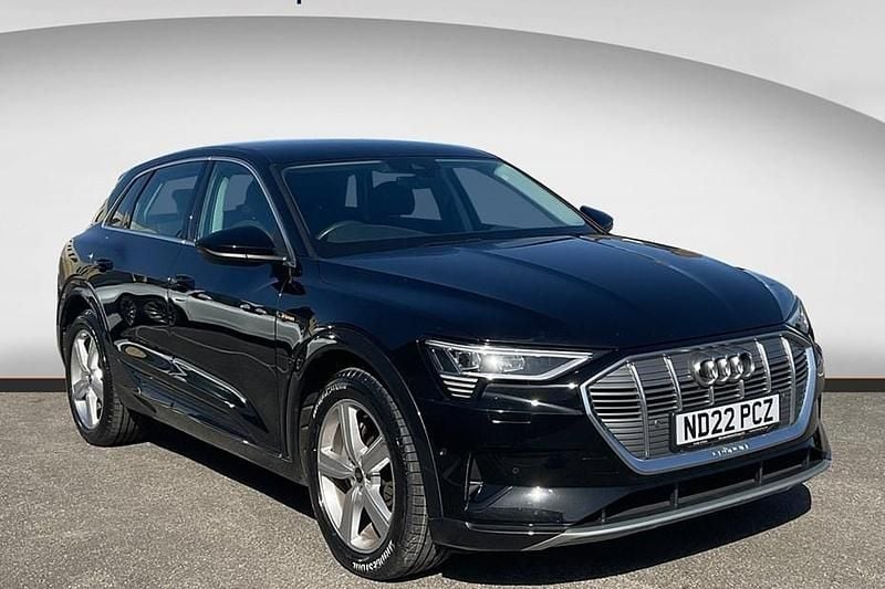 Used 2022 Audi e-tron Advanced SUV | £19,590 (Super price) - Image 1/1