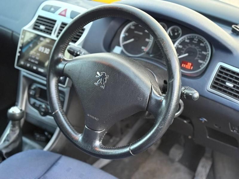 Used Peugeot 307 90 HP (66 kW) 2003 Blue Estate