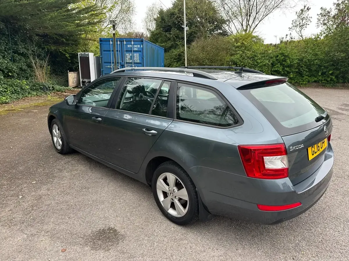 Used Skoda Octavia SE L 110 HP (80 kW) 2016 Grey Hatchback