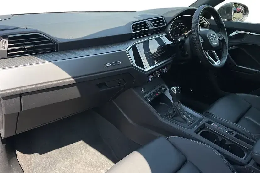 Used Audi Q3 S-Line 148 HP (108 kW) 2024 Daytona grey SUV