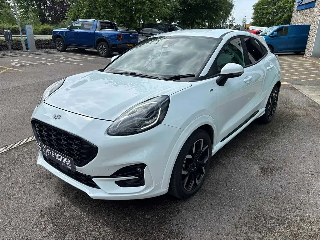 Used Ford Puma ST-Line X 125 HP (91 kW) 2023 Frozen white SUV