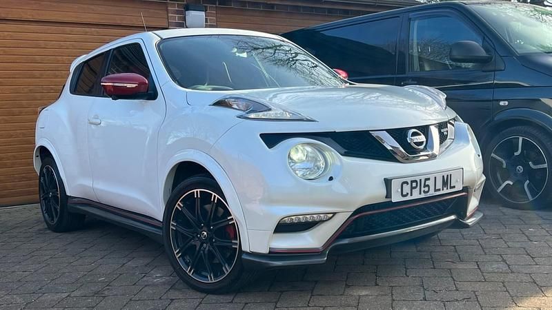Used Nissan Juke Nismo RS 212 HP (155 kW) 2015 White SUV