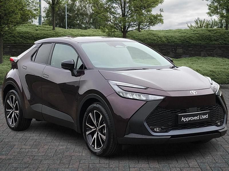 Mauve/purple Used 2024 Toyota C-HR Design SUV | £25,900 (Expensive) - Image 1/4