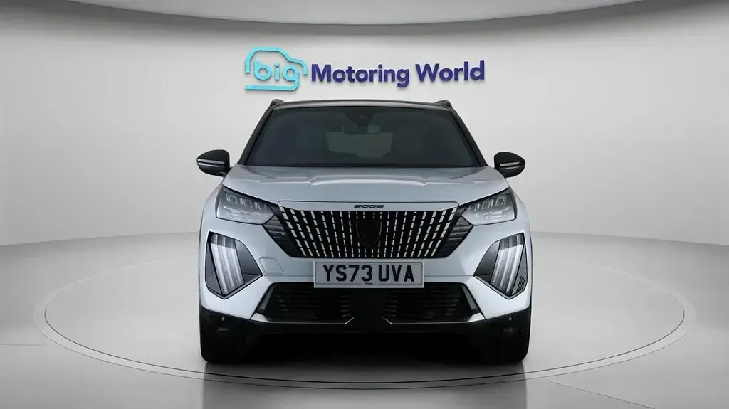 Used Peugeot 2008 GT 130 HP (95 kW) 2023 White SUV