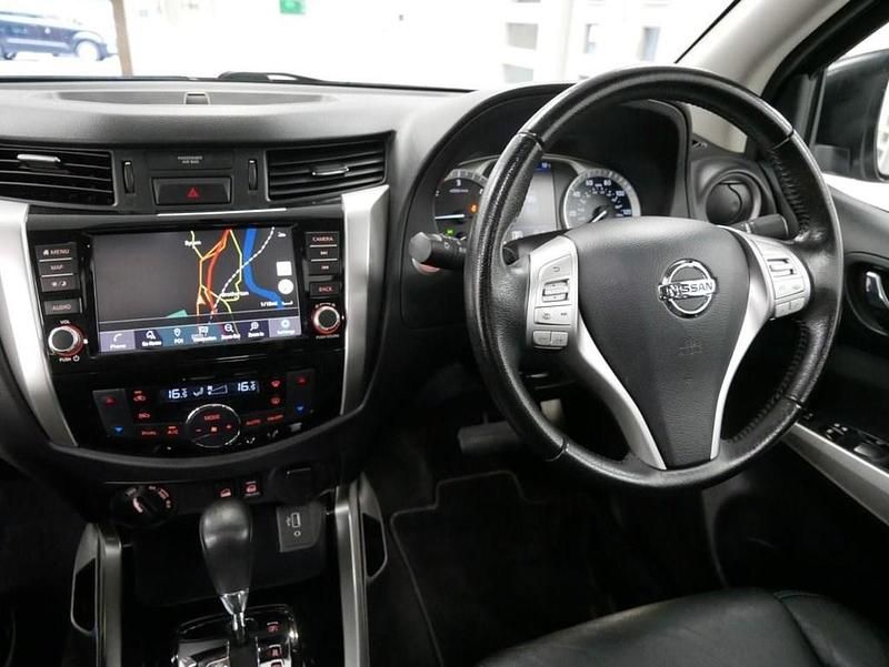 Used Nissan Navara N-Guard 190 HP (139 kW) 2021 Grey Pickup