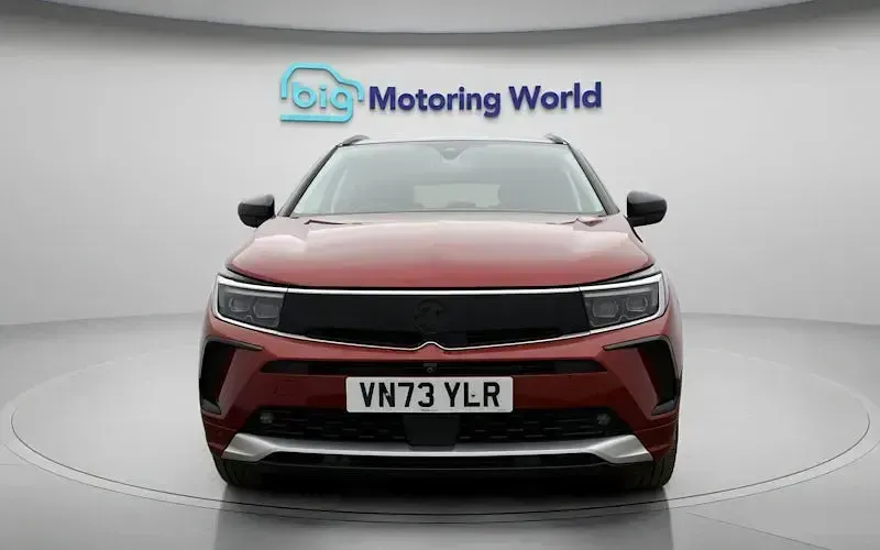 Second-hand Vauxhall Grandland X Ultimate 131 CP (96 kW) 2023 Roșu SUV
