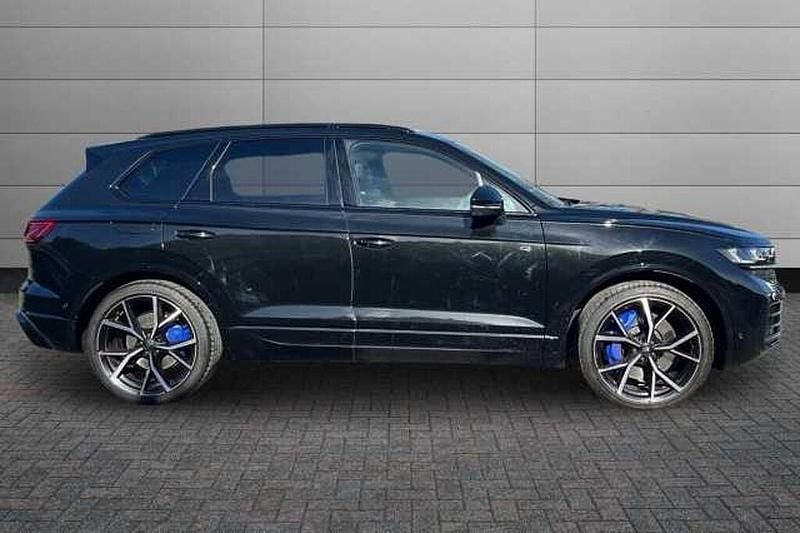 Used VW Touareg R 462 HP (339 kW) 2025 Grenadilla black SUV