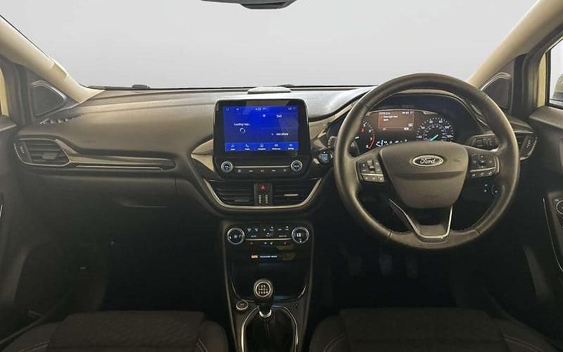 Used Ford Puma Titanium 125 HP (91 kW) 2020 White SUV