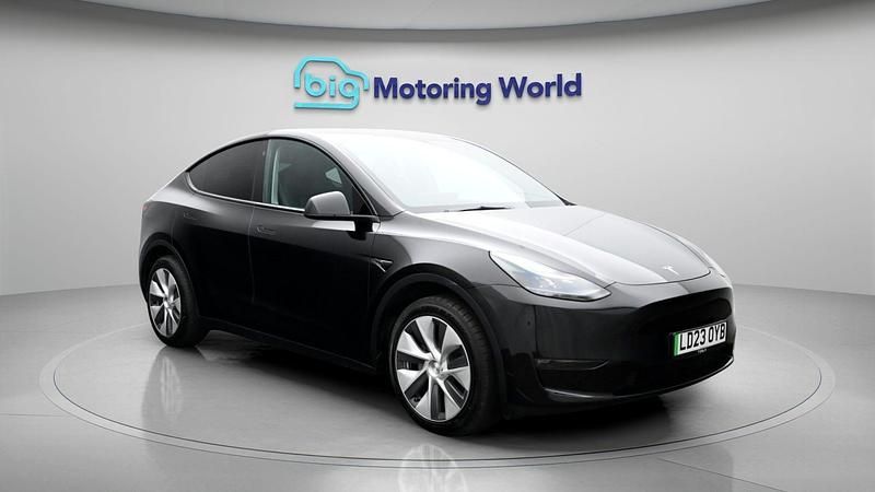 Used Tesla Model Y Long Range AWD 378 kW (514 HP) 2023 Black SUV