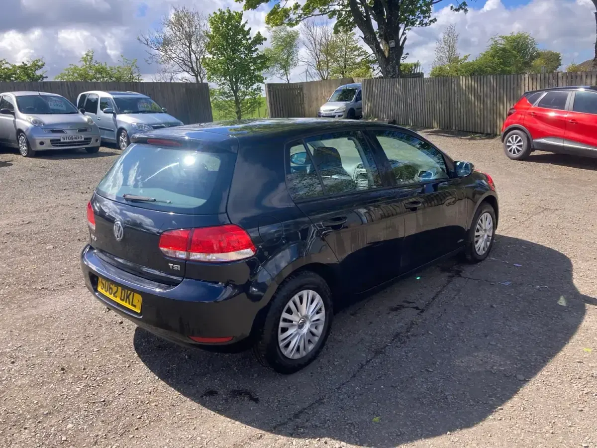 Second-hand VW Golf VII S 2013 Negru Hatchback