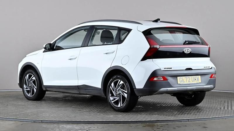 Used Hyundai Bayon SE 100 HP (73 kW) 2023 White SUV