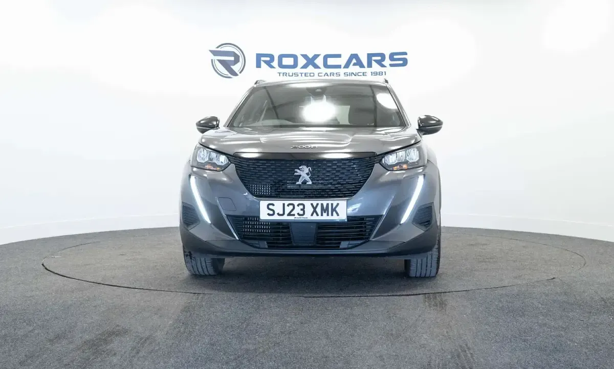 Used Peugeot 2008 Active+ 100 HP (73 kW) 2023 Grey SUV