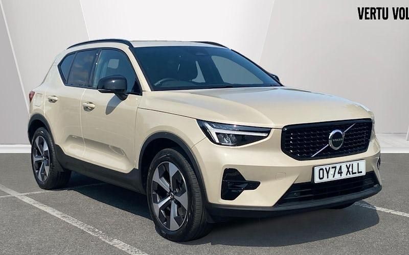 Used 2026 Volvo XC40 Plus SUV | £34,390 (Fair price) - Image 1/4