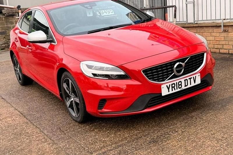 Red Used 2018 Volvo V40 R-Design Hatchback | £9,295 (Fair price) - Image 1/1