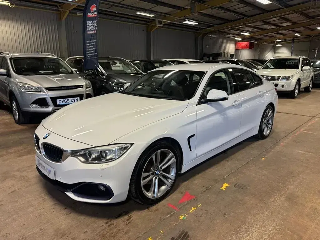 Used BMW 420 Coupé Sport Line 190 HP (139 kW) 2015 White Coupe