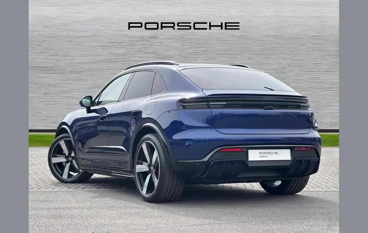 Used Porsche Macan 419 kW (571 HP) 2026 Blue SUV