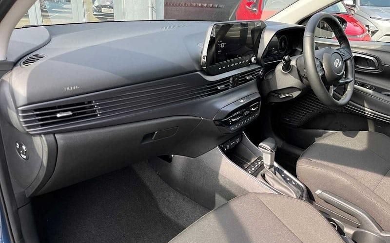 Used Hyundai i20 Ultimate 101 HP (74 kW) 2025 Blue Hatchback