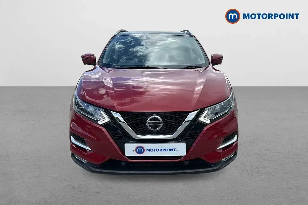 Used Nissan Qashqai N-Connecta 140 HP (102 kW) 2019 Red SUV