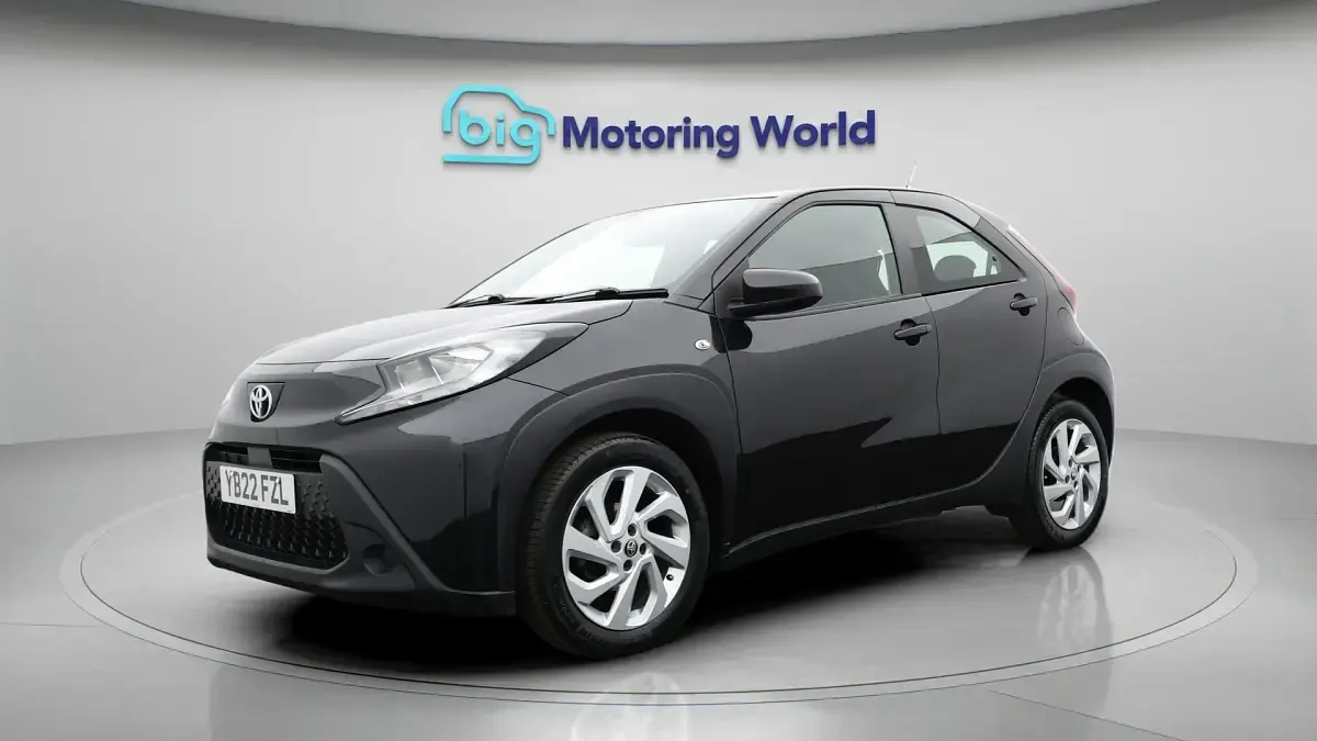 Used Toyota Aygo X PURE 71 HP (52 kW) 2022 SUV