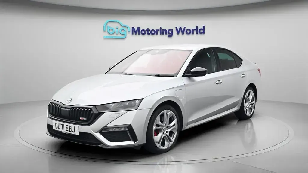 Used Skoda Octavia vRS 245 HP (180 kW) 2021 Silver Hatchback