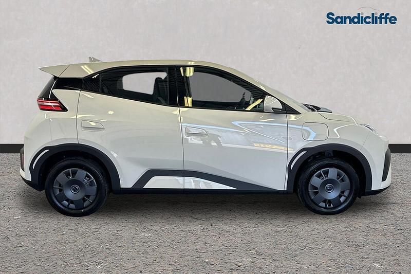 New BYD Dolphin 64 kW (88 HP) 2026 Metallic  apricity white Hatchback