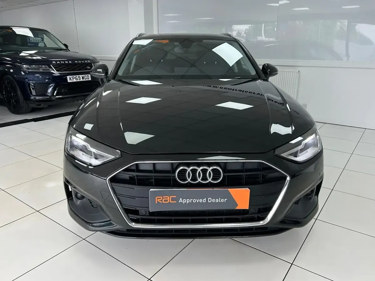 Used Audi A4 Performance 163 HP (119 kW) 2023 Black Estate