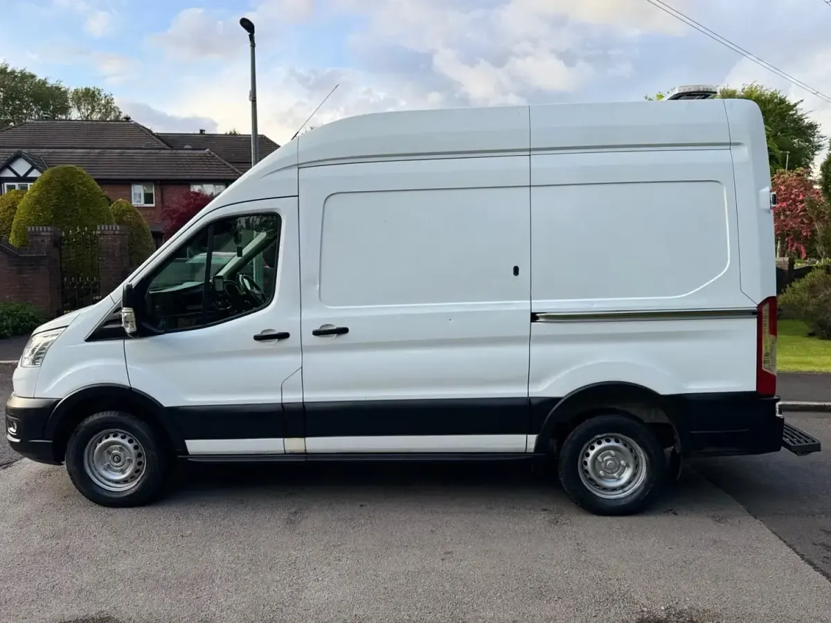 Second-hand Ford Transit Trend 130 CP (95 kW) 2021 Alb Van