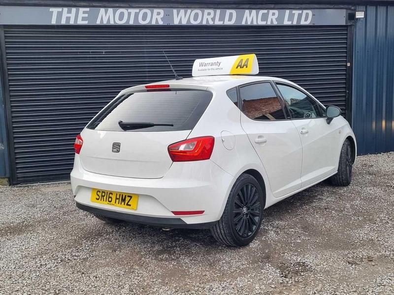 Used Seat Ibiza CONNECT 90 HP (66 kW) 2016 White Hatchback