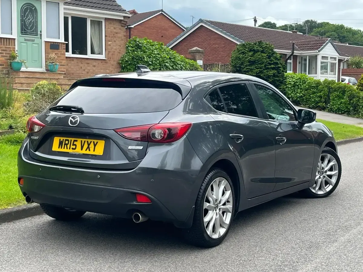 Used Mazda 3 Inclusive 150 HP (110 kW) 2015 Grey Hatchback