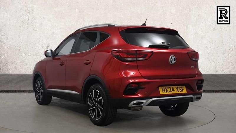 Used MG ZS Exclusive 106 HP (77 kW) 2024 Red SUV