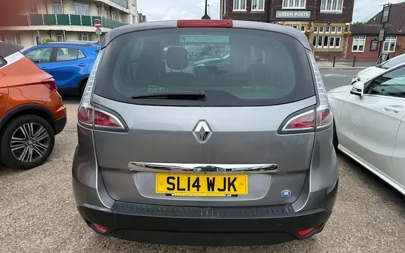 Used Renault Scénic III Dynamique 110 HP (80 kW) 2015 Estate