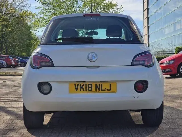 Used Vauxhall Adam Unlimited 87 HP (63 kW) 2018 White Hatchback