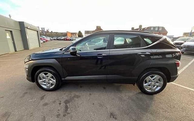 New Hyundai Kona Advanced 137 HP (100 kW) 2025 Black SUV