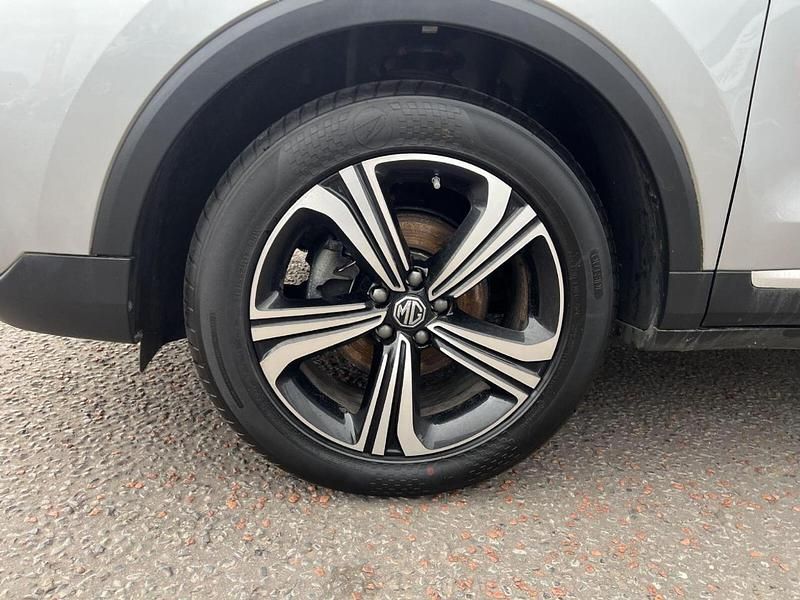 Used MG ZS Excite 105 HP (77 kW) 2023 Grey SUV