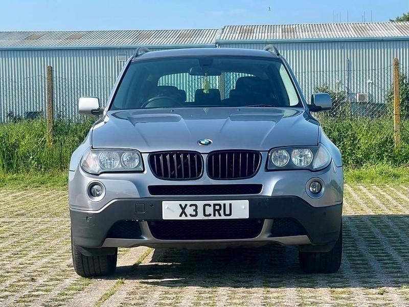 Begagnad BMW X3 147 HK (108 kW) 2008 Grå SUV