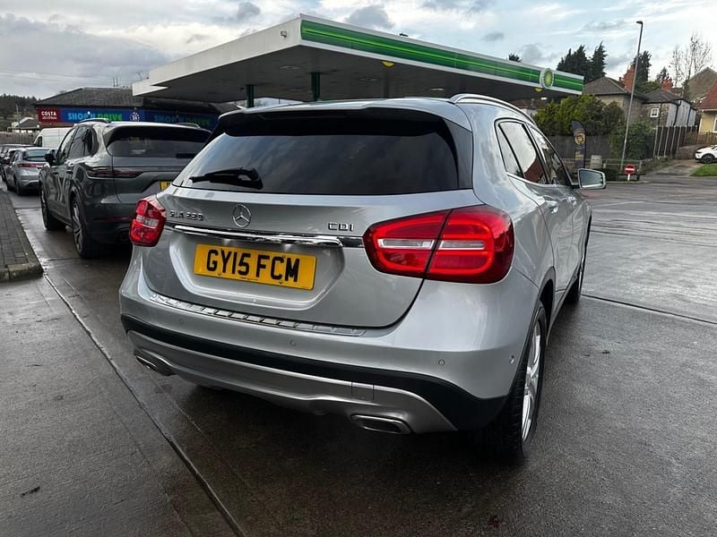 Used Mercedes GLA220 Premium 170 HP (125 kW) 2015 Silver SUV