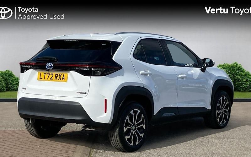 Used Toyota Yaris Hybrid Design 116 HP (85 kW) 2026 Estate