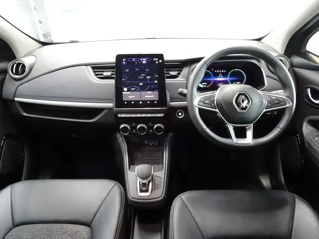 Used Renault Zoe Iconic 100 kW (136 HP) 2023 Grey Hatchback