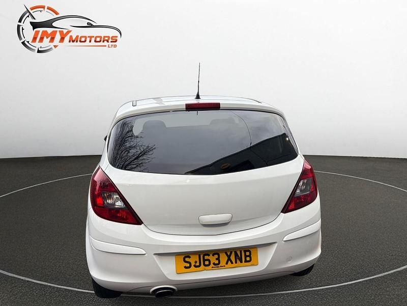 Used Vauxhall Corsa 2013 White Hatchback