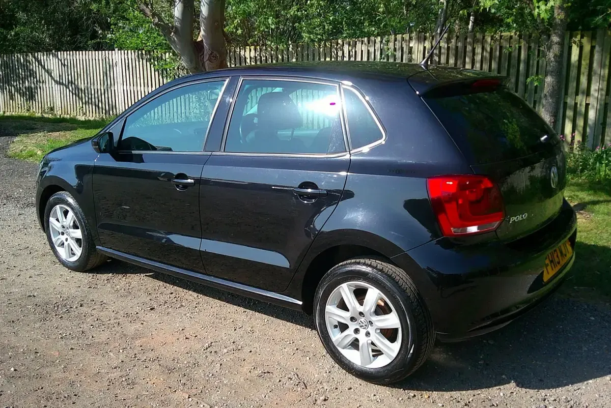 Usado VW Polo Match 60 HP (44 kW) 2013 Preto Citadino