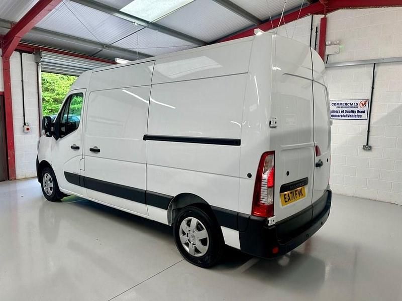 Used Renault Master Business 135 HP (99 kW) 2021 White Van