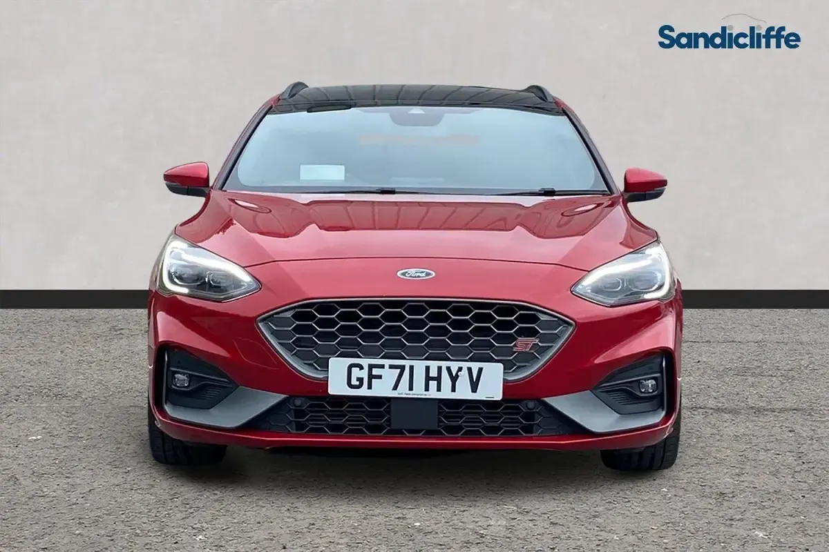 Used Ford Focus ST 280 HP (205 kW) 2021 Red Estate